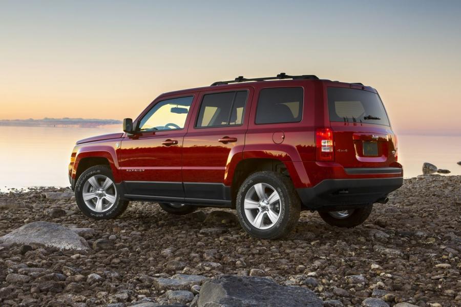  Jeep Patriot 2014 года  (фото 16 из 17)
